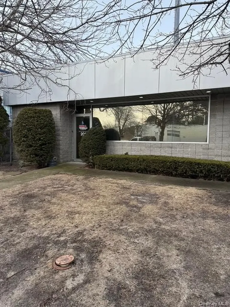 201 Union Boulevard West Islip NY 11795