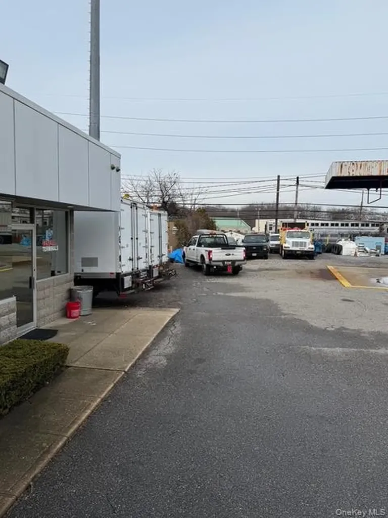 201 Union Boulevard West Islip NY 11795