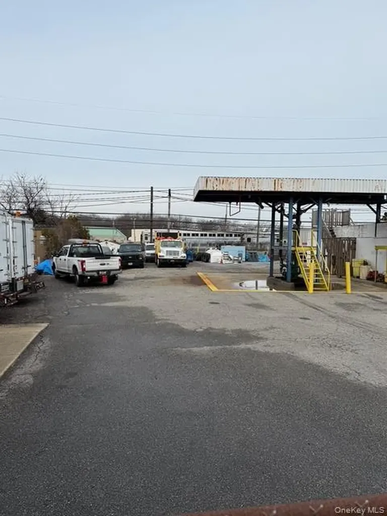 201 Union Boulevard West Islip NY 11795