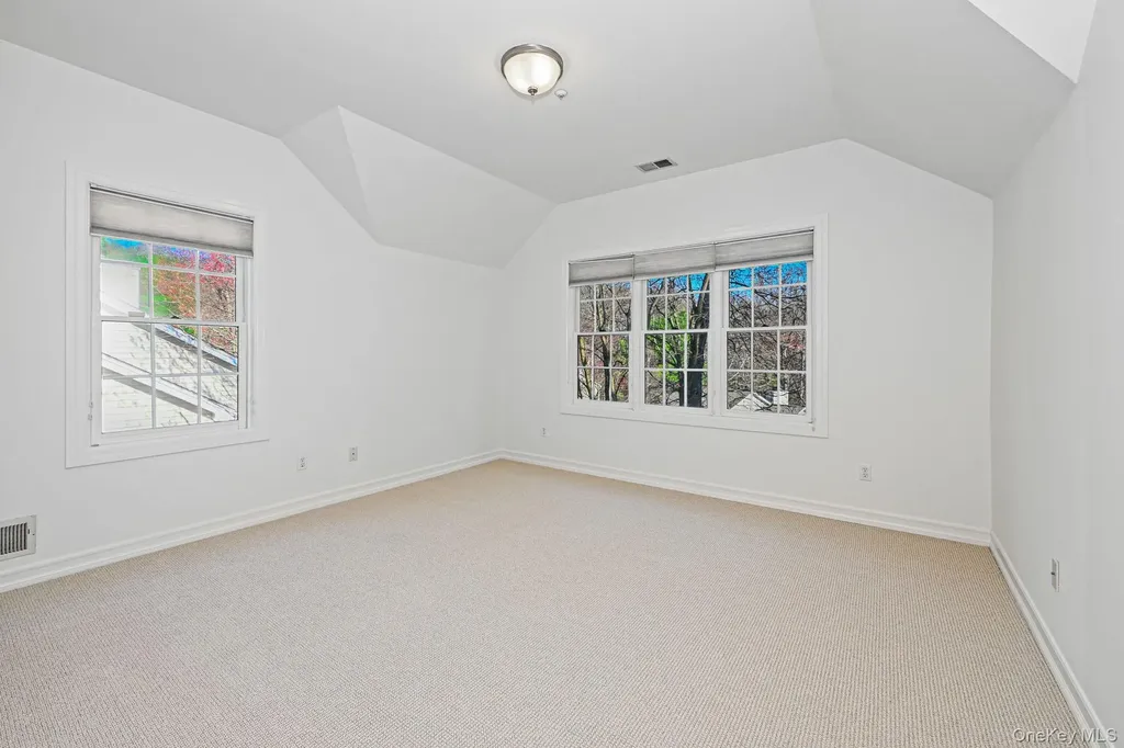 125 Cross River Road Mount Kisco NY 10549