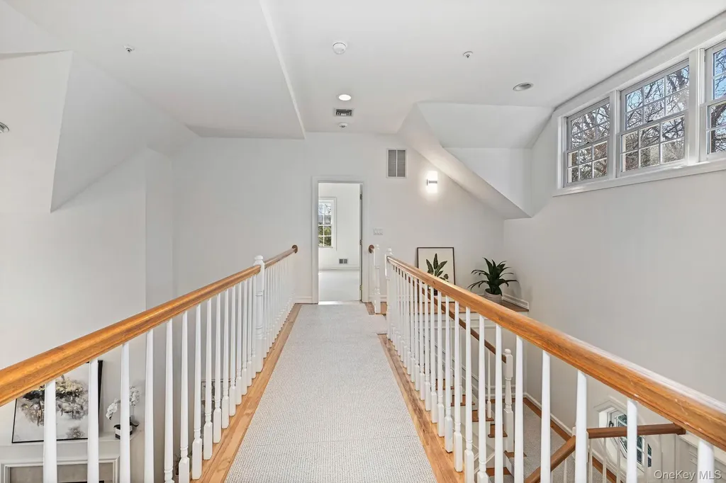 125 Cross River Road Mount Kisco NY 10549