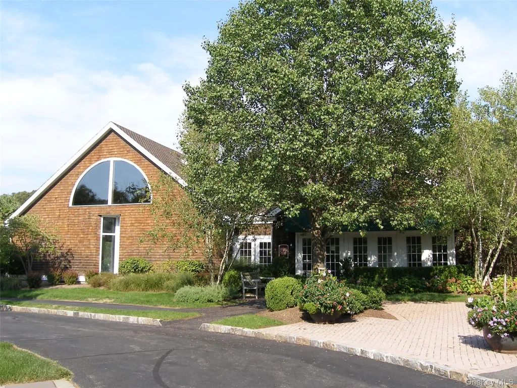125 Cross River Road Mount Kisco NY 10549