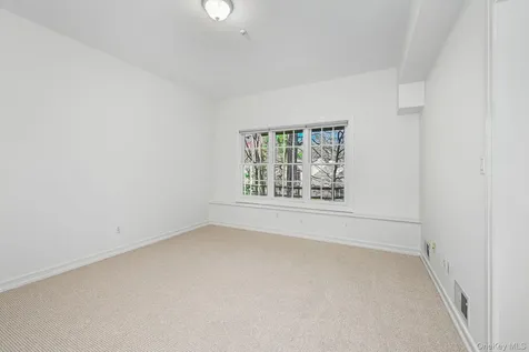 125 Cross River Road Mount Kisco NY 10549