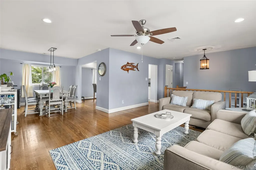 1299 Madison Avenue West Islip NY 11795