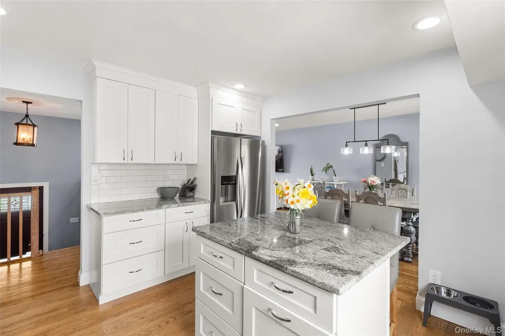 1299 Madison Avenue West Islip NY 11795