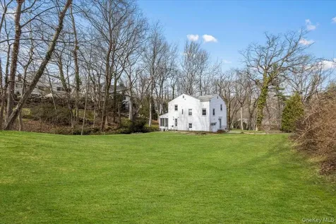 111 Spier Road Scarsdale NY 10583