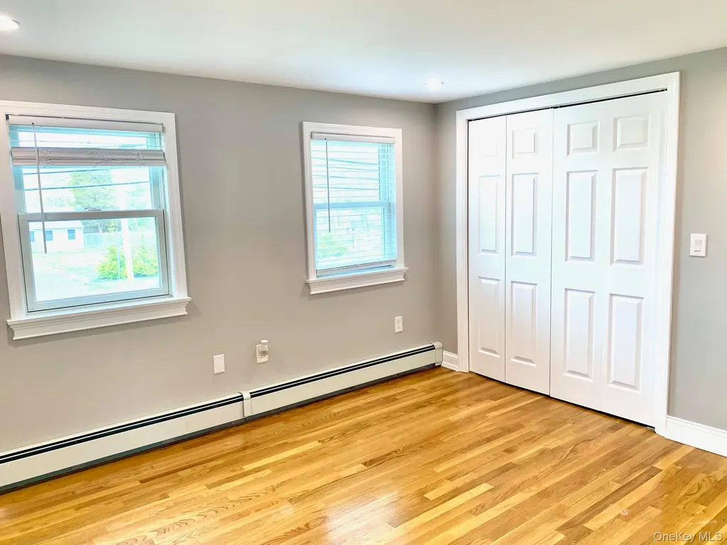 435 Middle Road Riverhead NY 11901