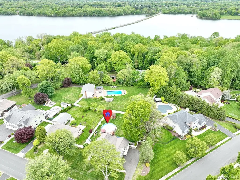 55 Stonewall Lane Congers NY 10920