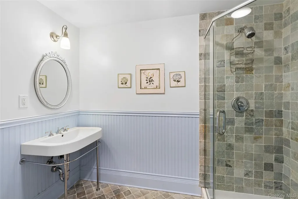 4 Meadow Lane Westhampton Beach NY 11978