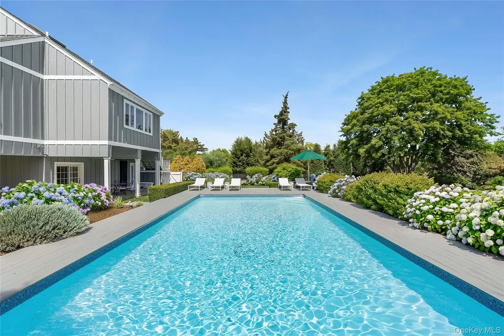 4 Meadow Lane Westhampton Beach NY 11978