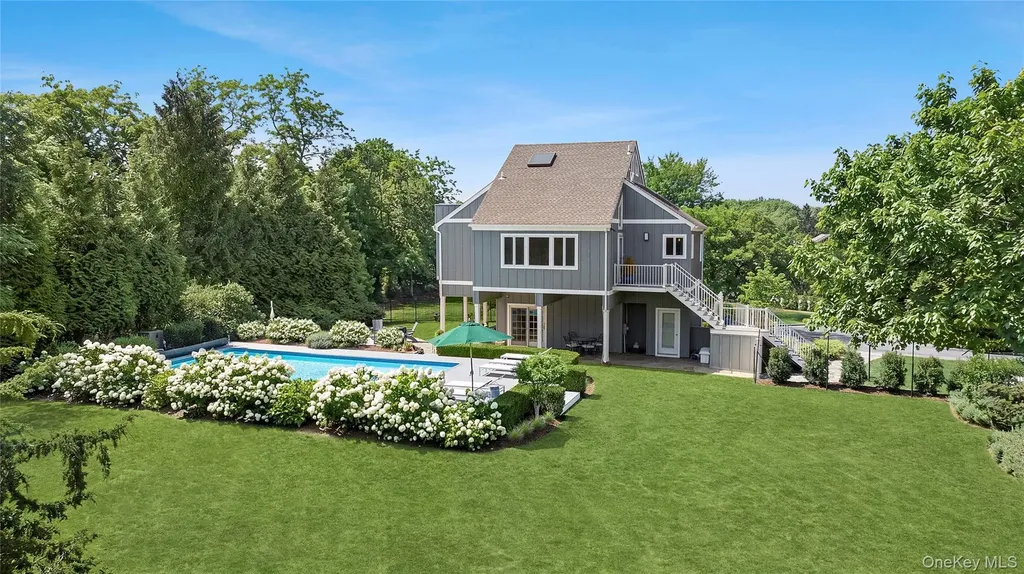 4 Meadow Lane Westhampton Beach NY 11978