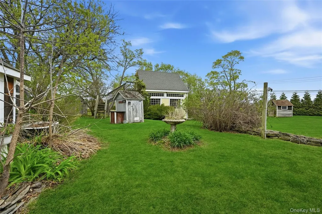 12 Herricks Lane Jamesport NY 11901