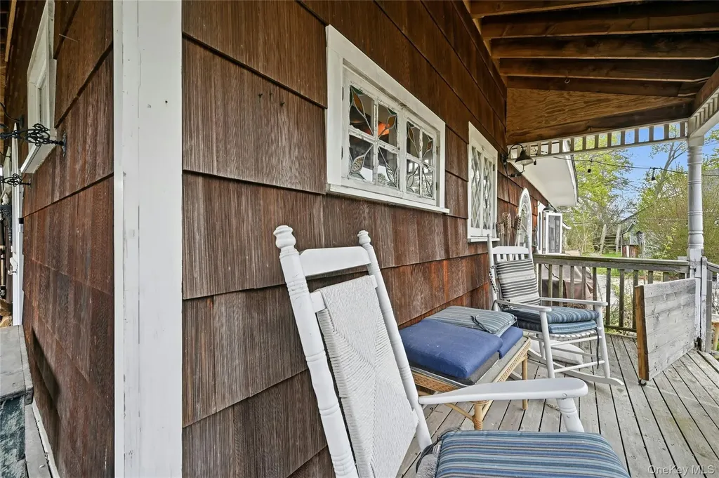 12 Herricks Lane Jamesport NY 11901