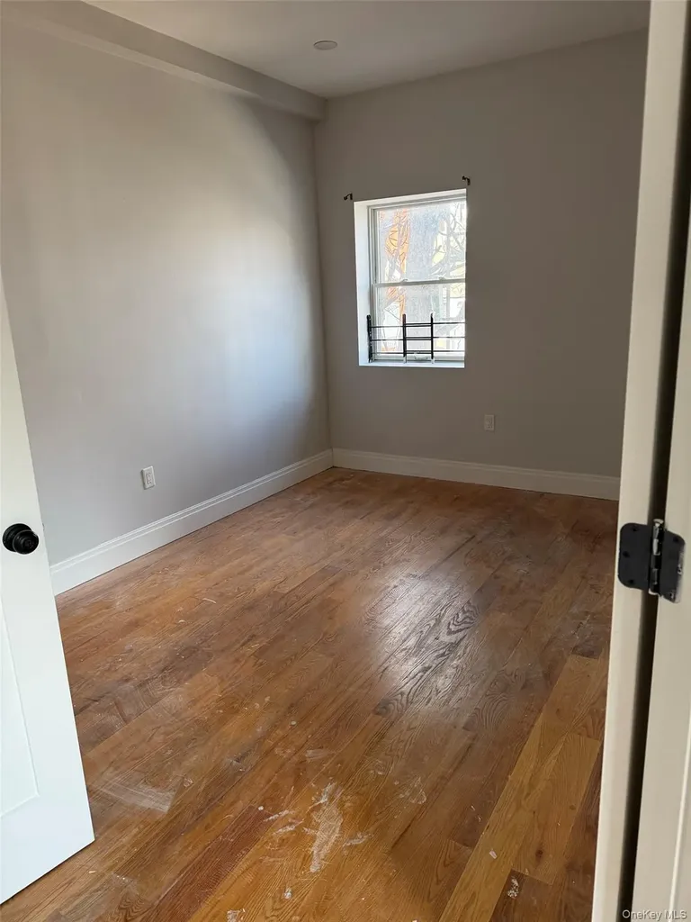 91 E 54th Street Brooklyn NY 11203