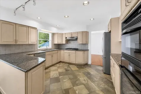 983 Palmer Avenue Mamaroneck NY 10543