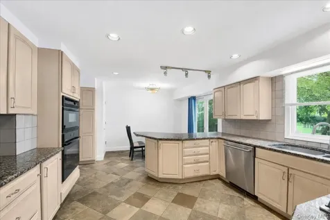 983 Palmer Avenue Mamaroneck NY 10543