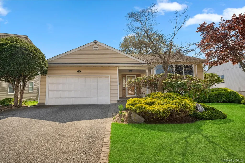 150 Roxton Road Plainview NY 11803