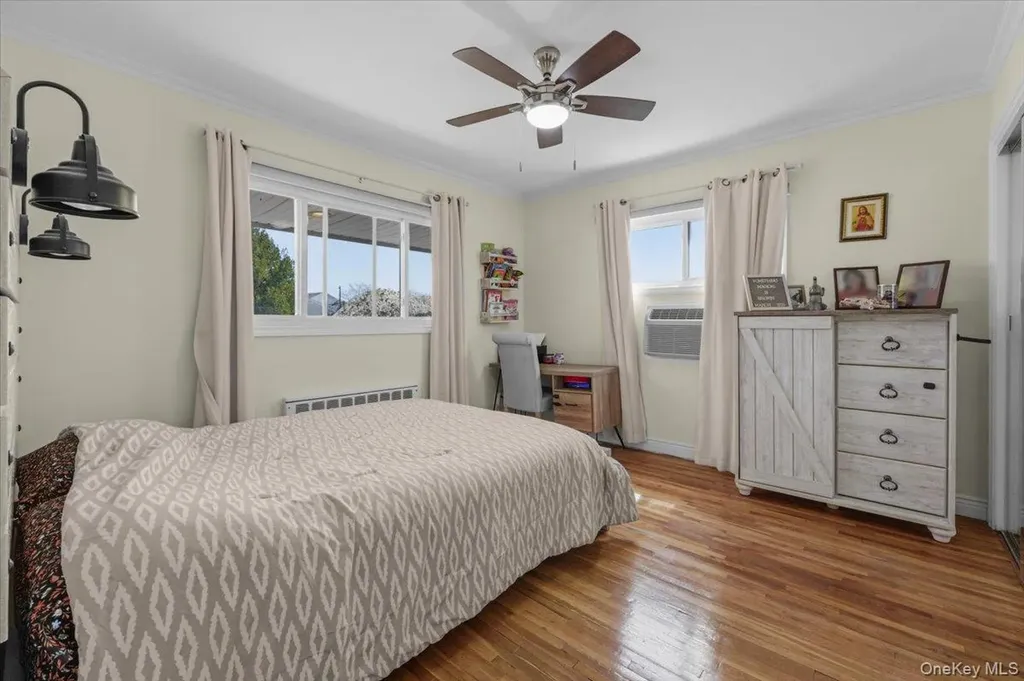 18 Seitz Drive Bethpage NY 11714