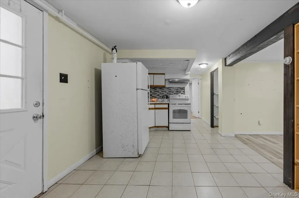 18 Seitz Drive Bethpage NY 11714