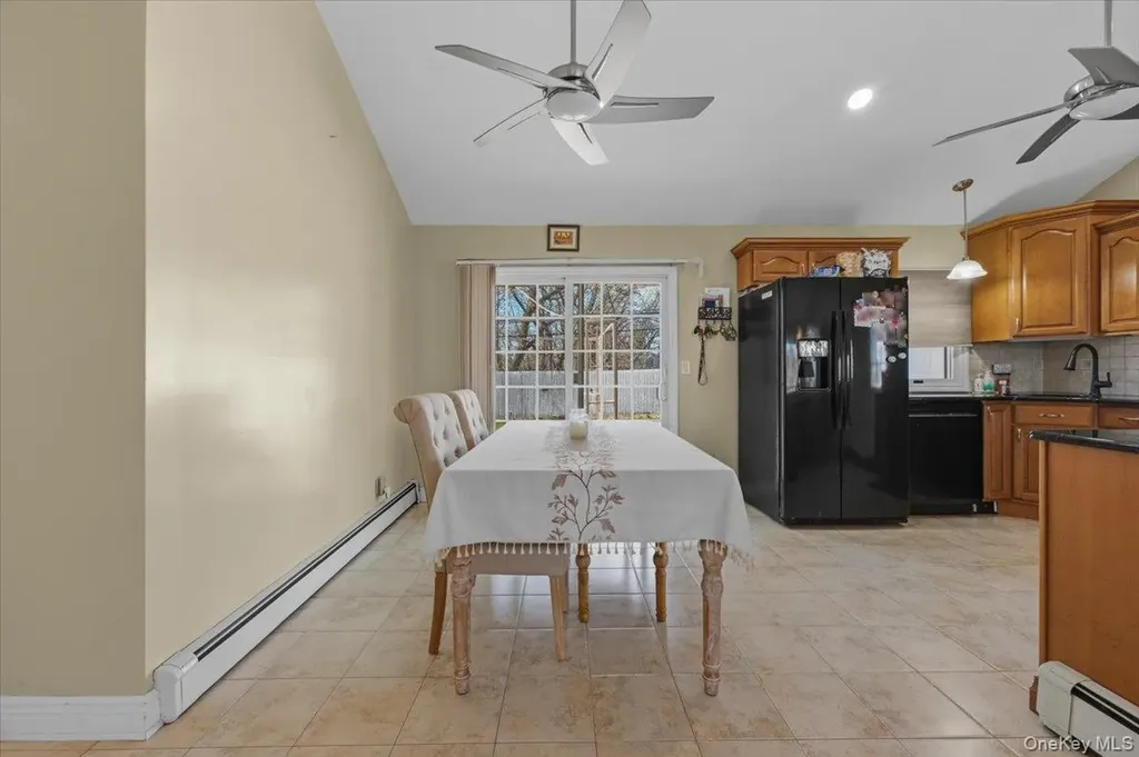 18 Seitz Drive Bethpage NY 11714