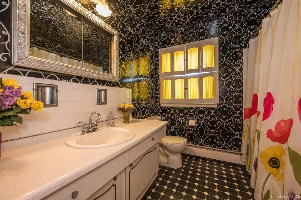 3905 Greentree Drive Oceanside NY 11572