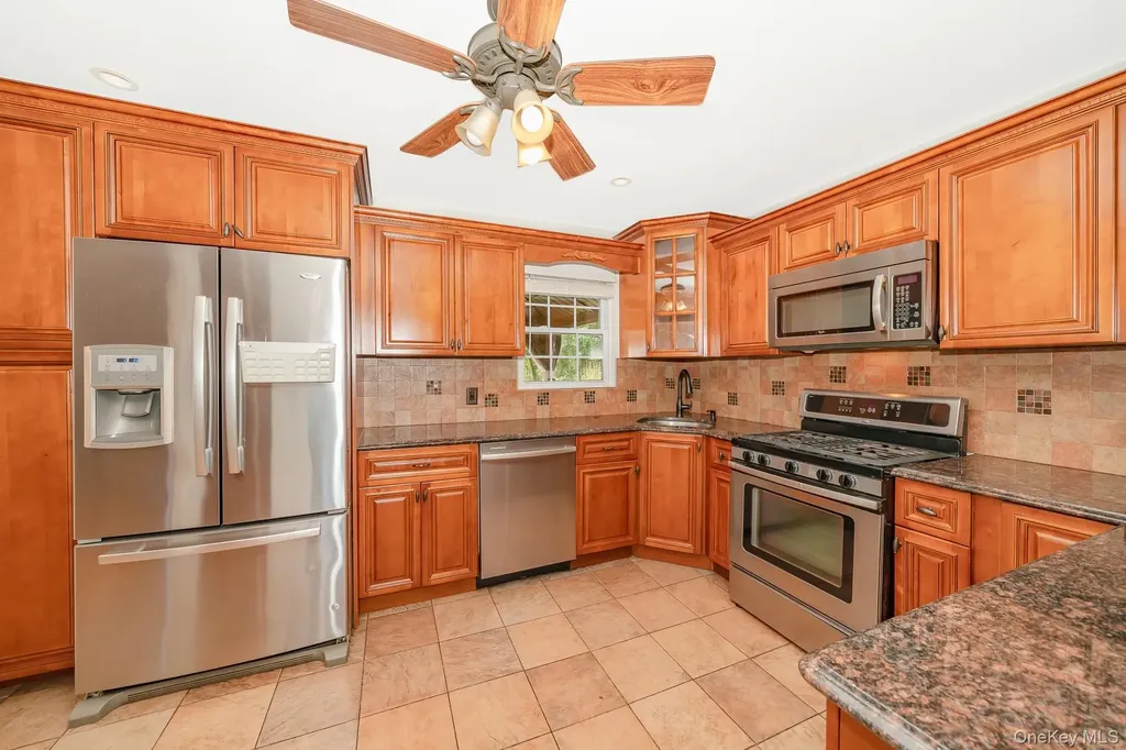 344 Atlantic Avenue Bay Shore NY 11706