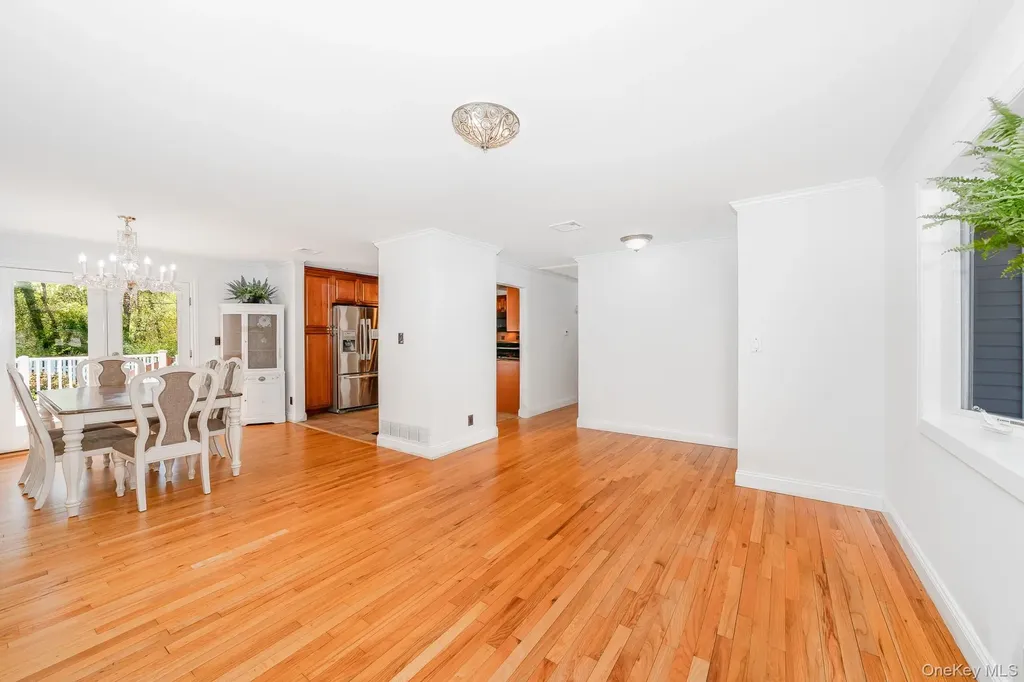 344 Atlantic Avenue Bay Shore NY 11706