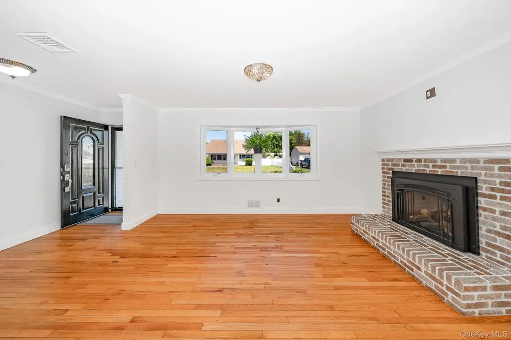 344 Atlantic Avenue Bay Shore NY 11706