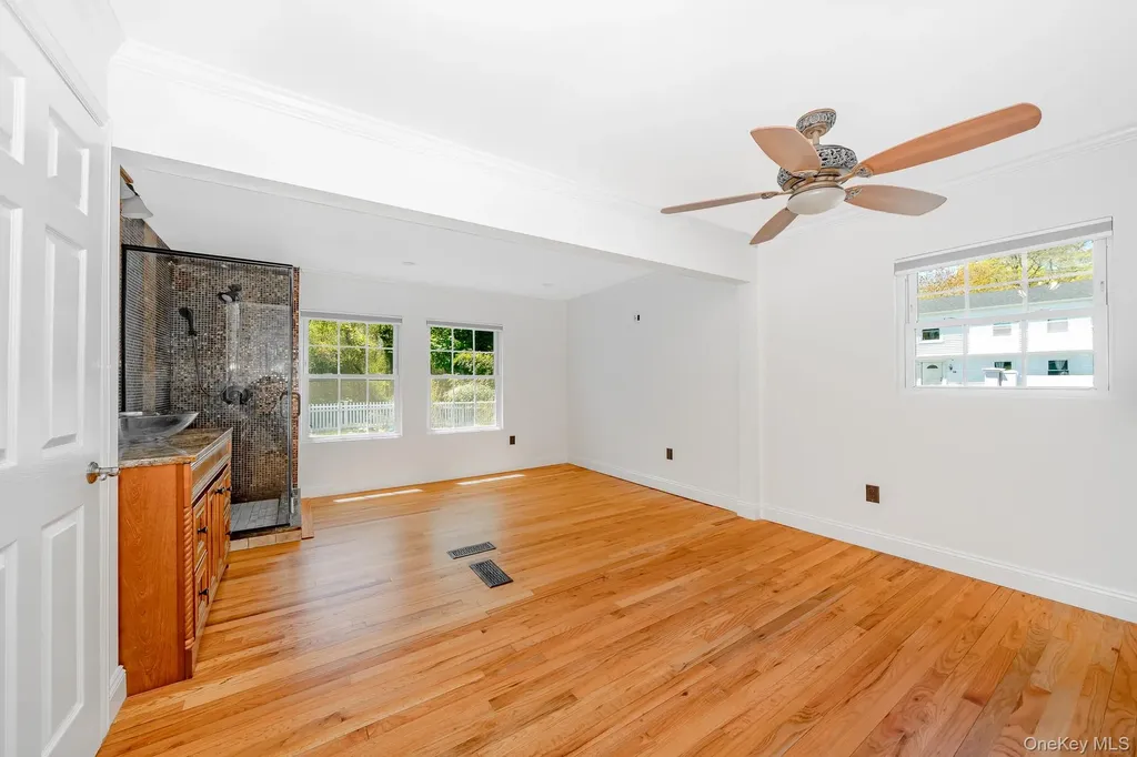 344 Atlantic Avenue Bay Shore NY 11706