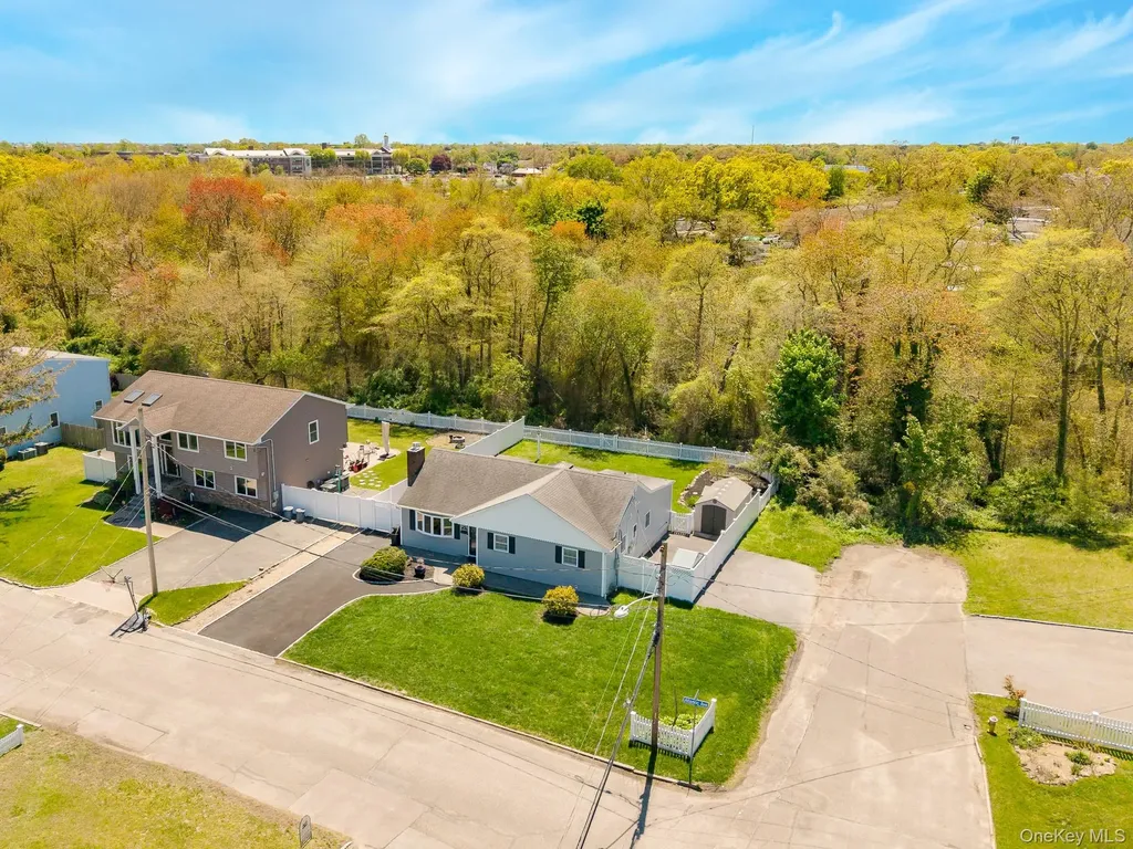 344 Atlantic Avenue Bay Shore NY 11706