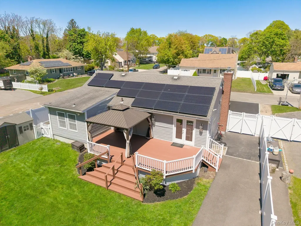 344 Atlantic Avenue Bay Shore NY 11706
