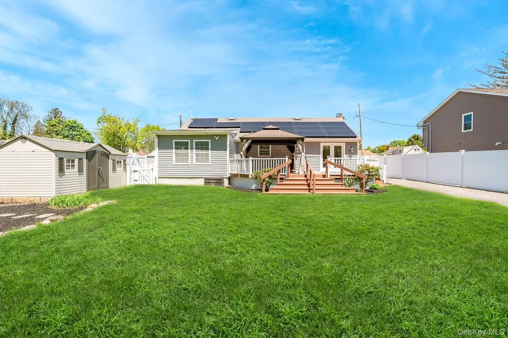 344 Atlantic Avenue Bay Shore NY 11706