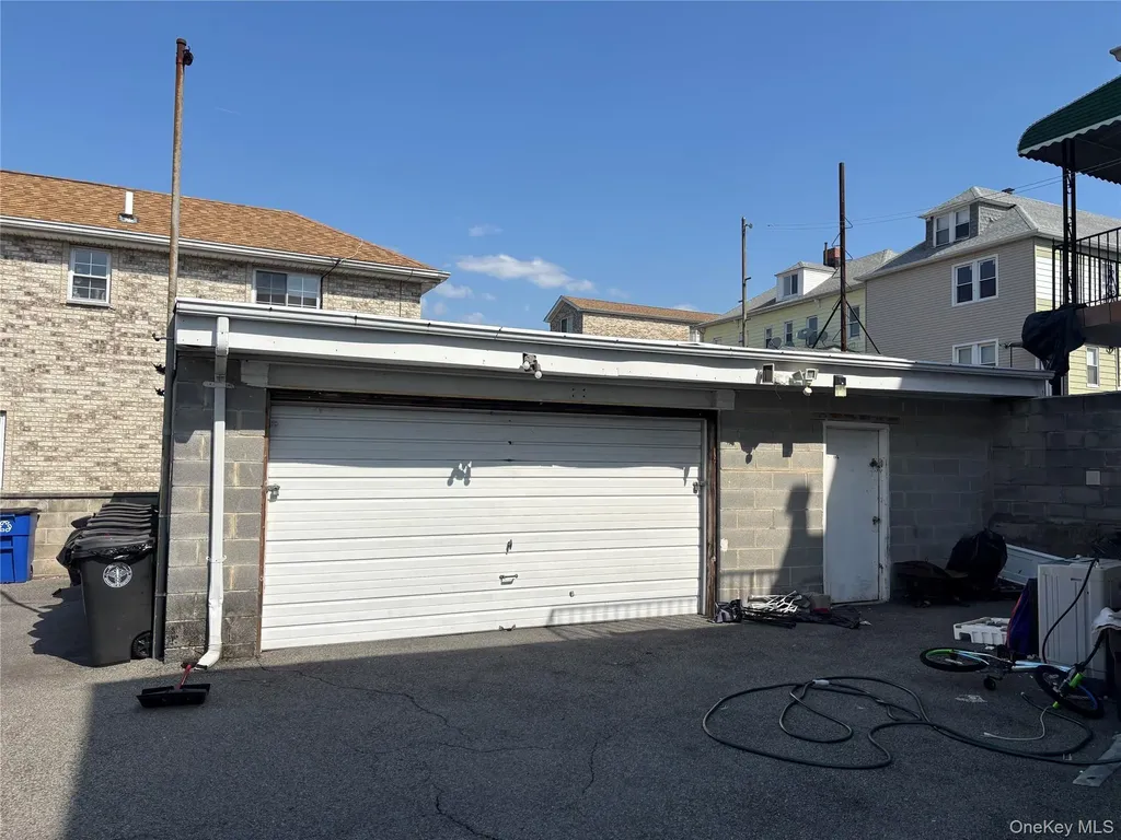 3205 Lafayette Avenue Bronx NY 10465