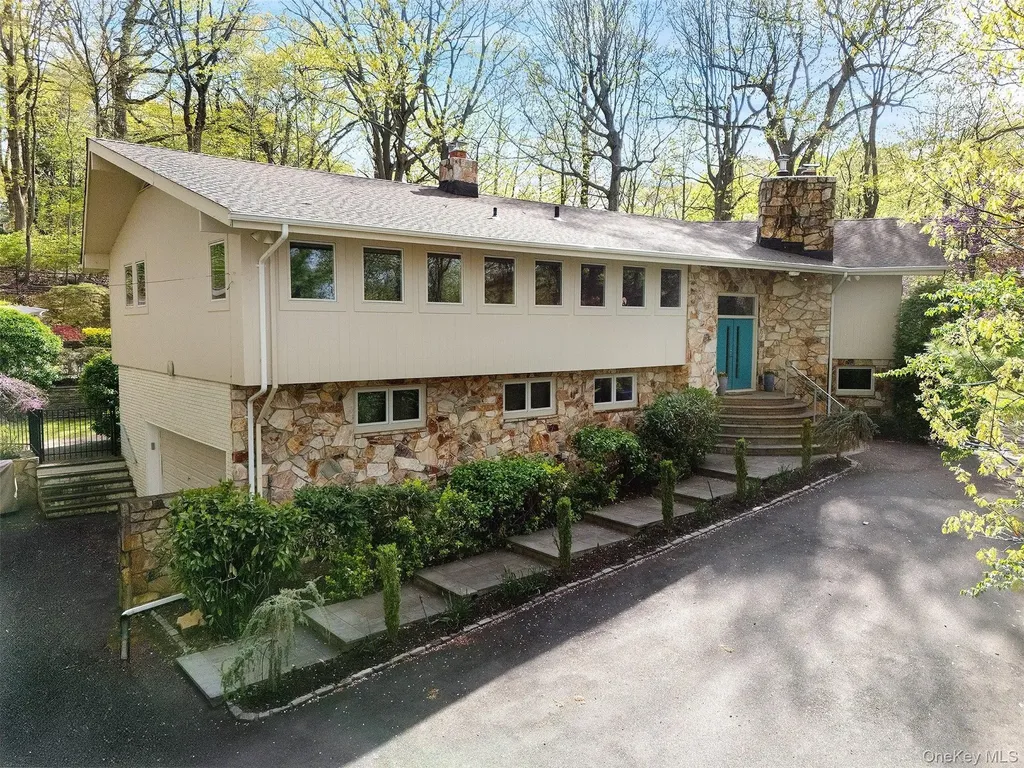 7 Southeast Road Sands Point NY 11050