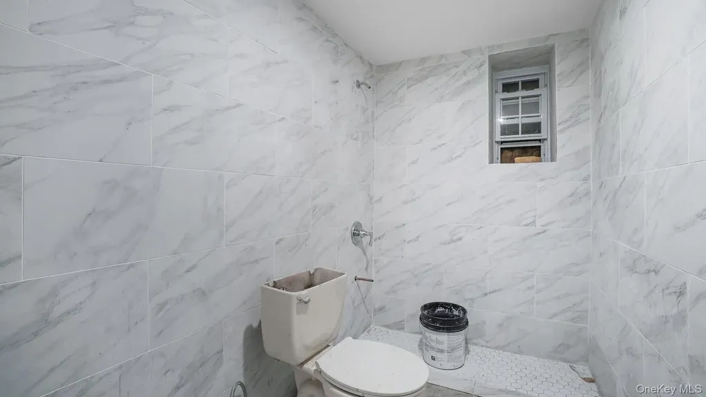 4518 Richardson Avenue Bronx NY 10470
