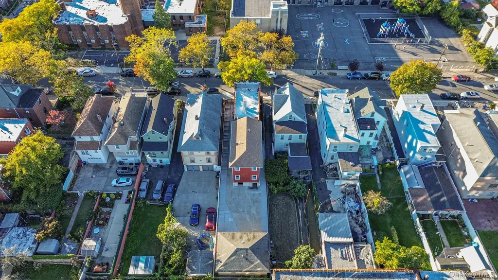 4518 Richardson Avenue Bronx NY 10470
