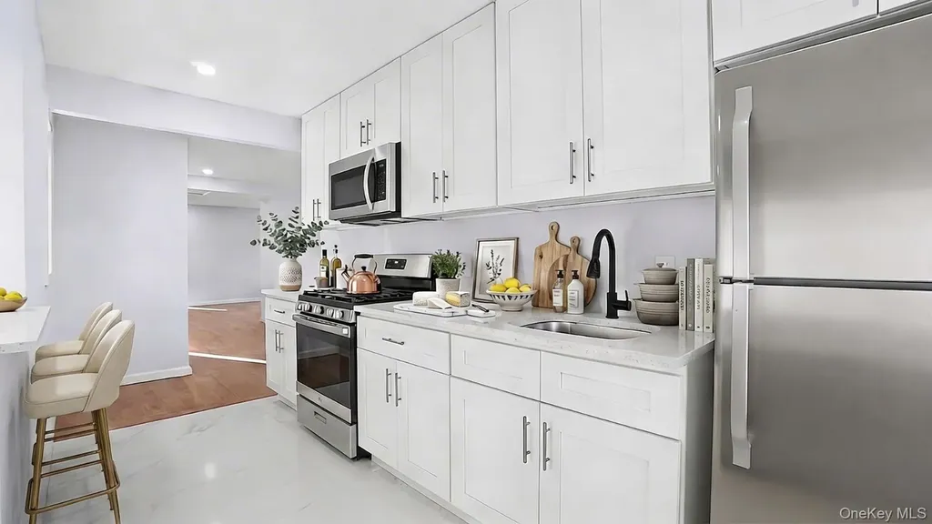 4518 Richardson Avenue Bronx NY 10470
