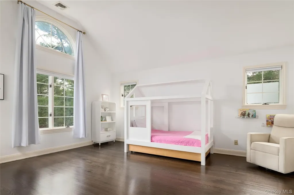 12 Hampton Road Purchase NY 10577