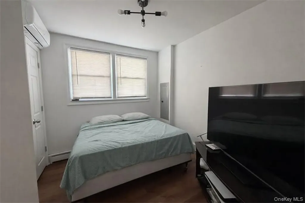 2504 Cypress Avenue East Meadow NY 11554