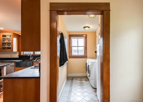 949 Freedom Road Pleasant Valley NY 12569