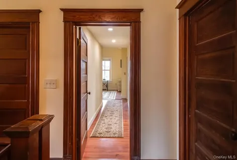 949 Freedom Road Pleasant Valley NY 12569