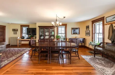 949 Freedom Road Pleasant Valley NY 12569