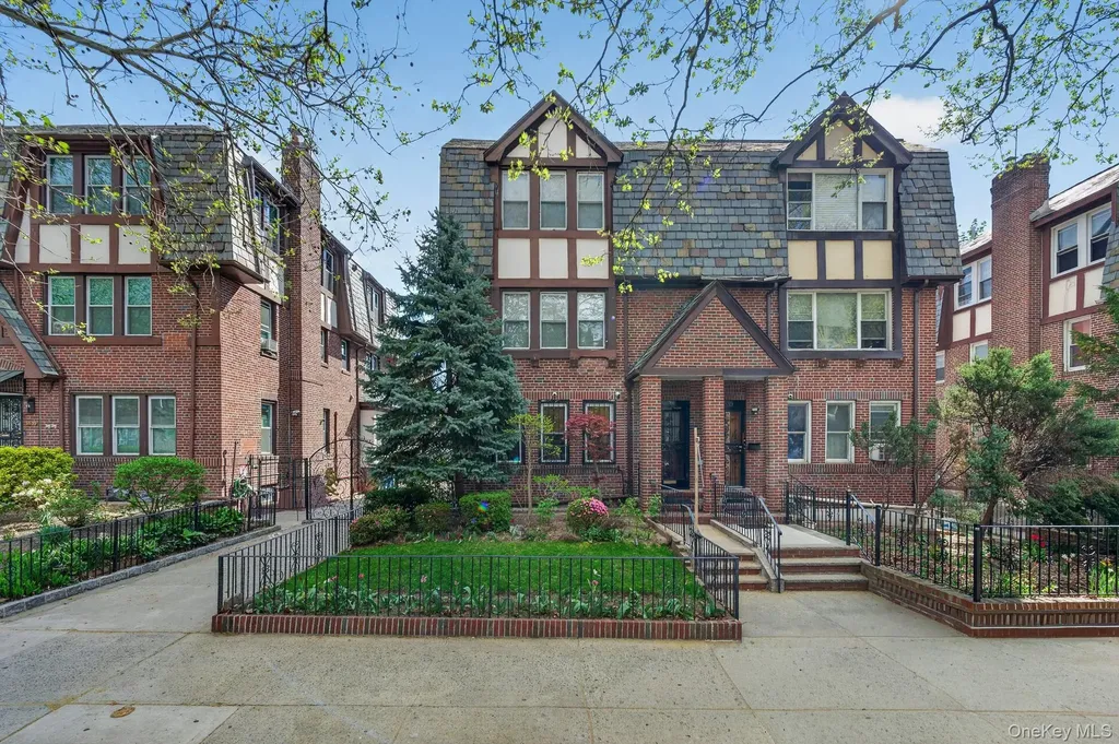3335 85th Street Jackson Heights NY 11372