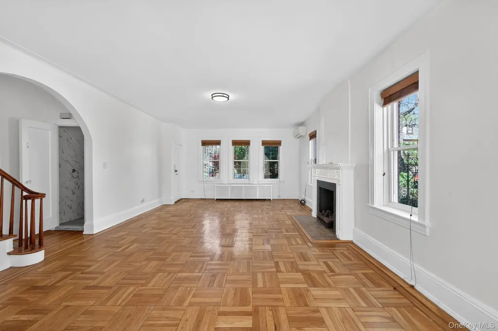 3335 85th Street Jackson Heights NY 11372