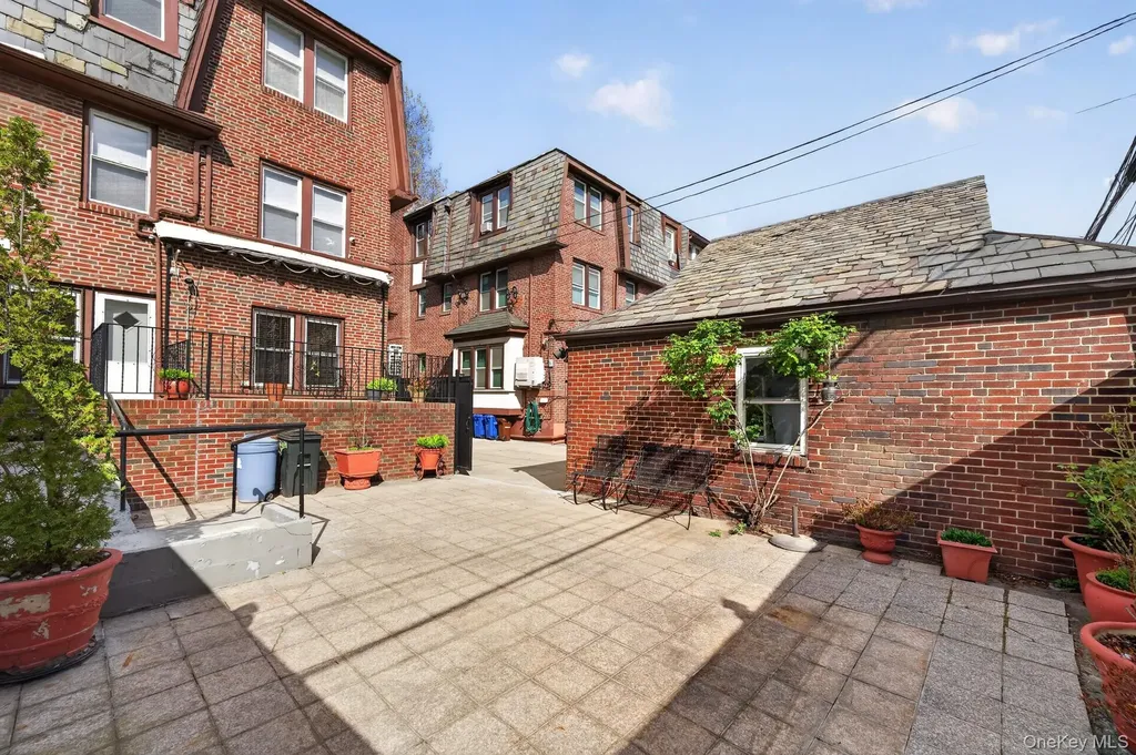 3335 85th Street Jackson Heights NY 11372