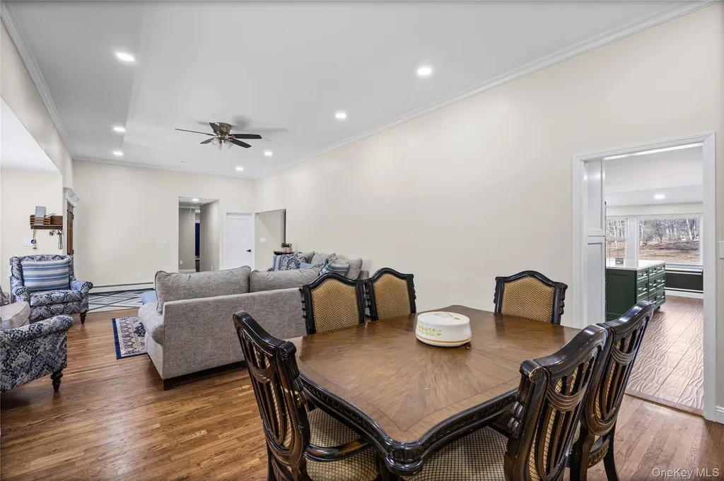 9 Weaver Lane Dix Hills NY 11746