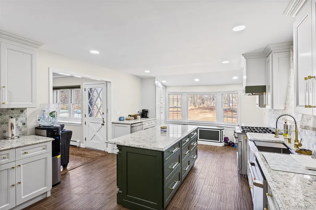9 Weaver Lane Dix Hills NY 11746
