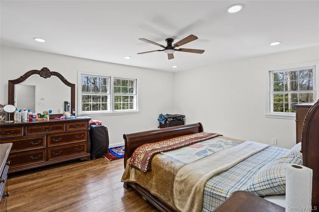 9 Weaver Lane Dix Hills NY 11746