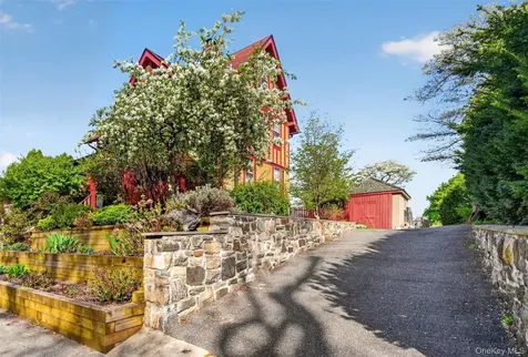 34 Winnebago Road Yonkers NY 10710