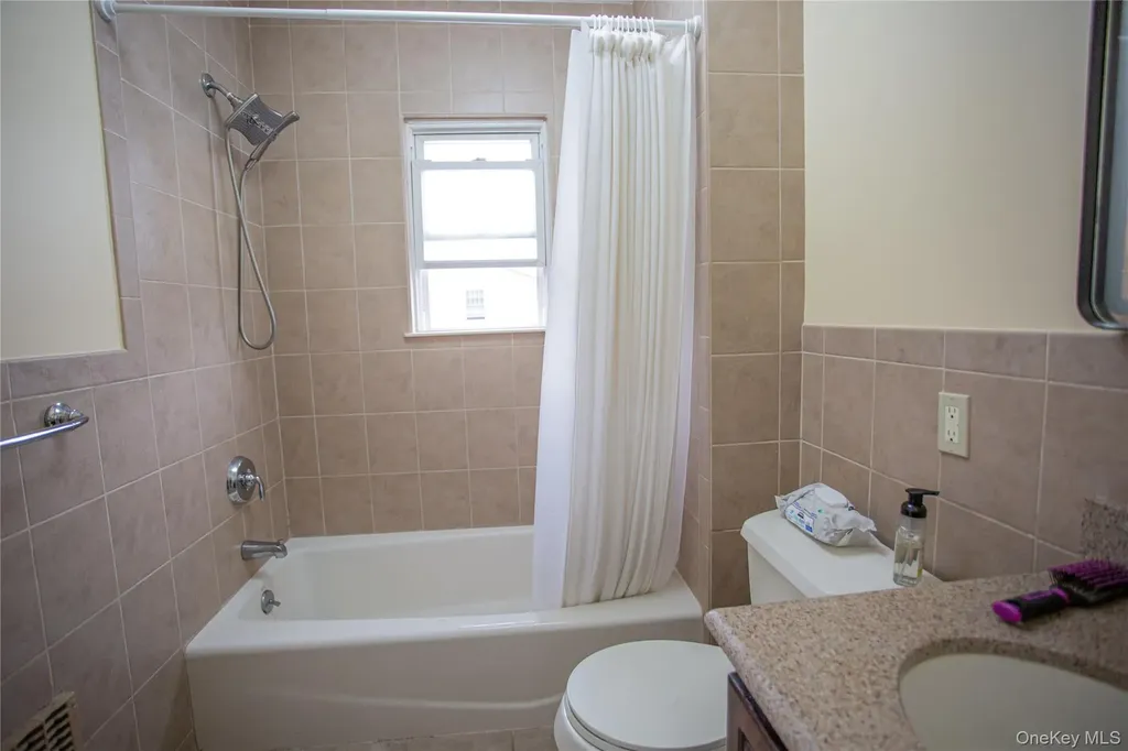 363 Hewlett Parkway Hewlett NY 11557